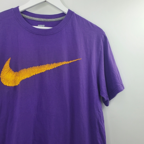 Nike Big Swoosh Graphic Tee Shirt Purple - Picture 3 of 6